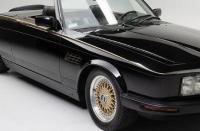 韦恩牛顿定制的1981年梅赛德斯奔驰敞篷车现在可以成为您的